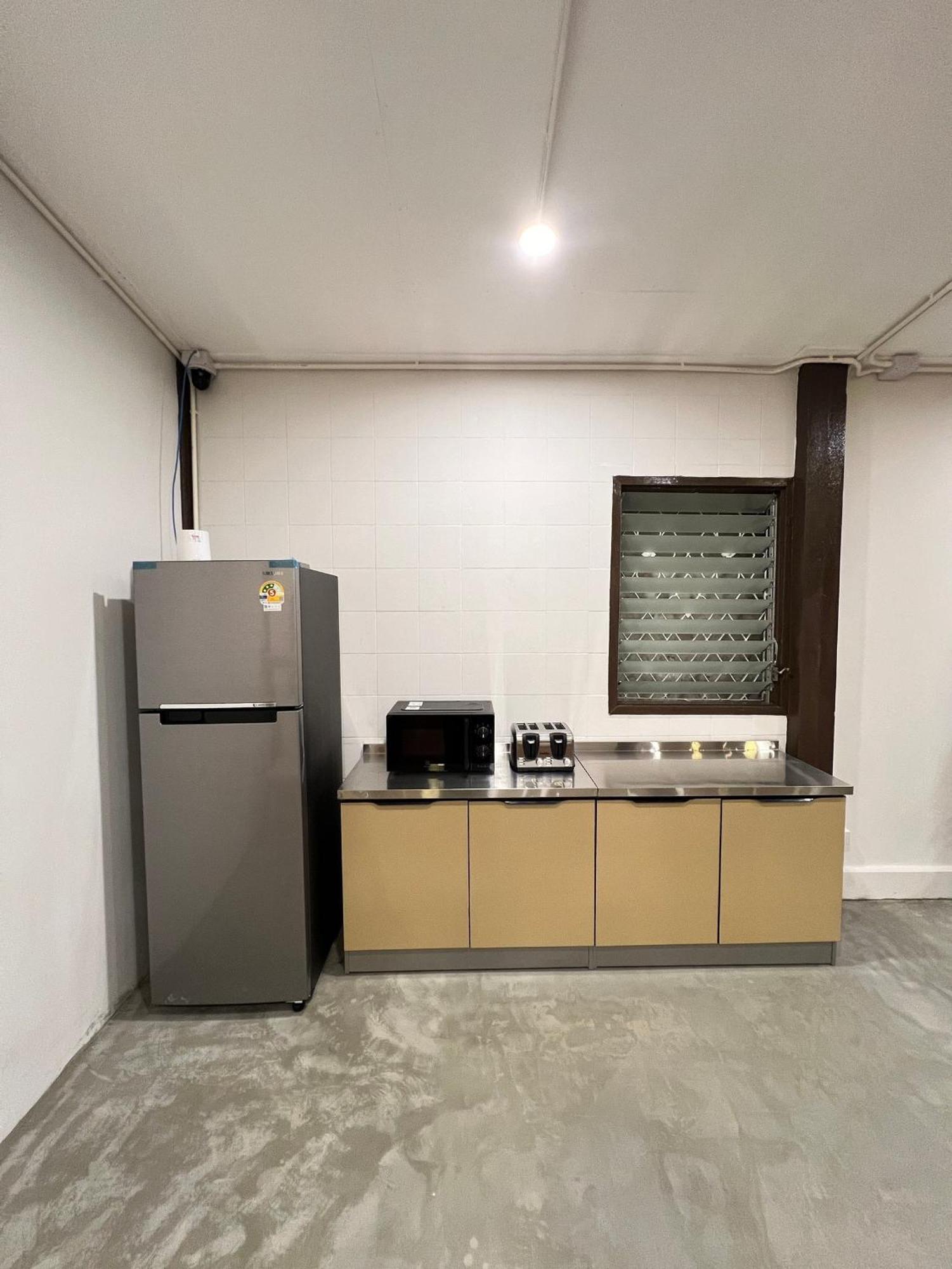 House Ju Hostel Bangkok Exterior photo